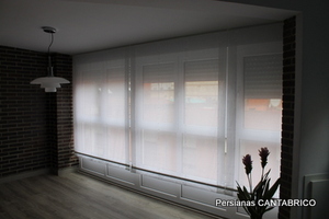Galeria con estores pachetto blancos