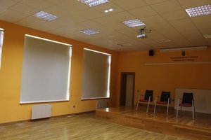 estores enrollables con manivela