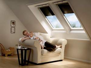 Persiana Exterior VELUX doble semiabierta