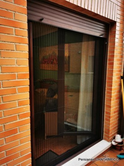 Mosquitera Plisada Lateral