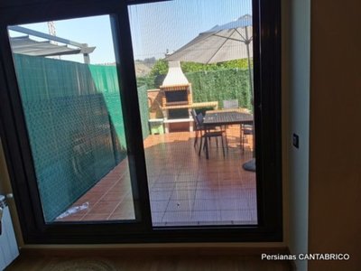 Mosquitera Plisada Lateral