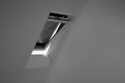 Persiana Exterior VELUX con ventana abierta