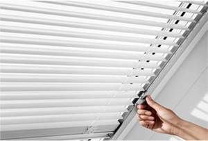 VENECIANA VELUX BLANCA