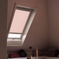 Estor Velux color rosa